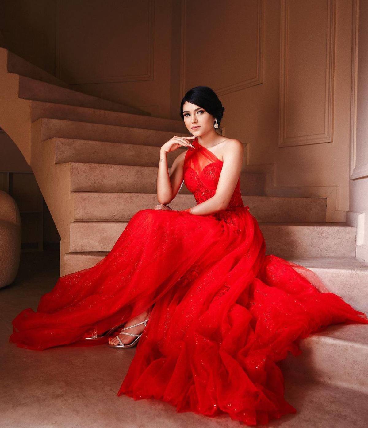 La Oruga revela la verdad sobre sus cirugías y cuánto genera por su contenido