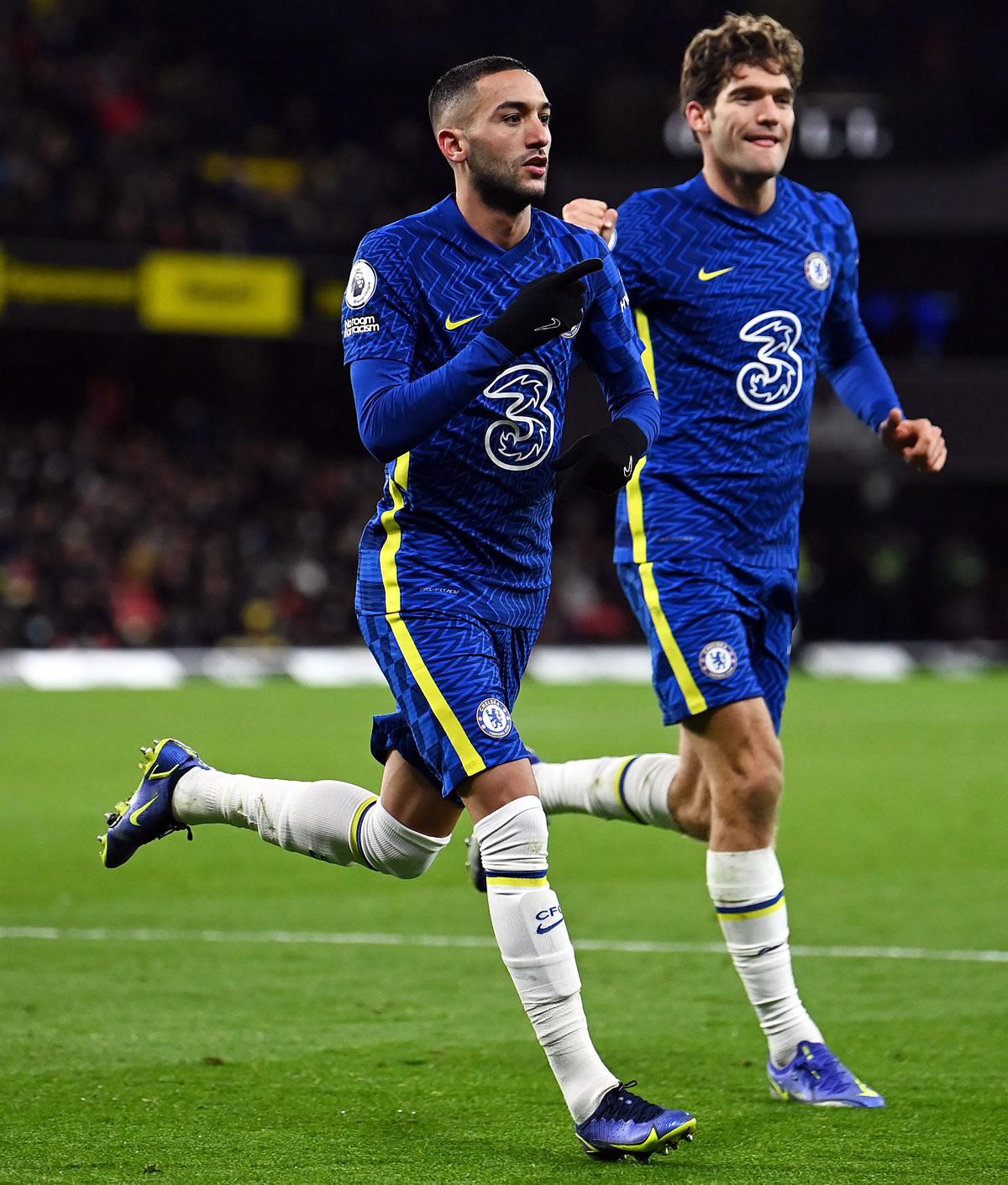 El marroquí Hakim Ziyech le dio la victoria al Chelsea ante Watford.