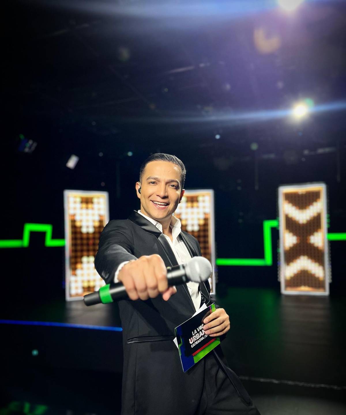 Los presentadores más guapos de la televisión hondureña