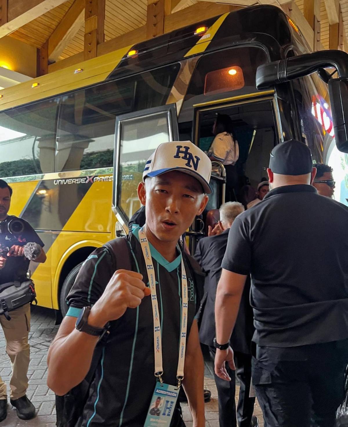 Shin Fujiyama da la cara y pide perdón a salvadoreños por mala actitud de algunos hondureños