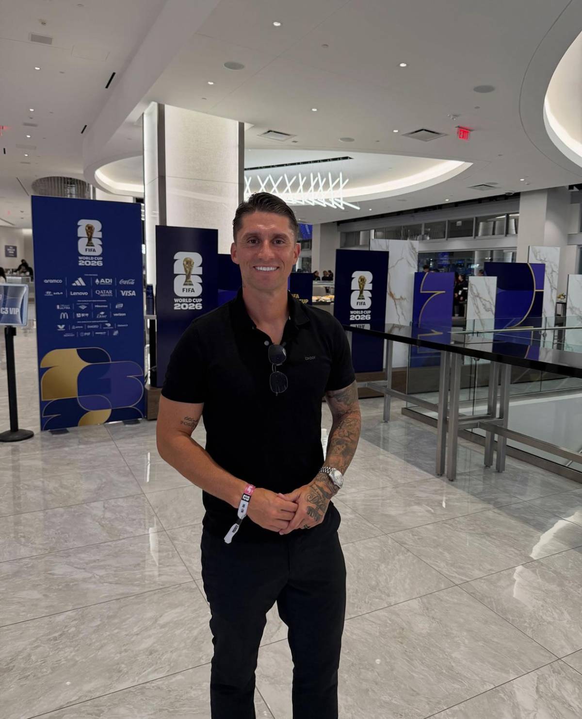 Esteban Espíndola sorprende con nueva faceta en EEUU: así se gana la vida el ex del Olimpia