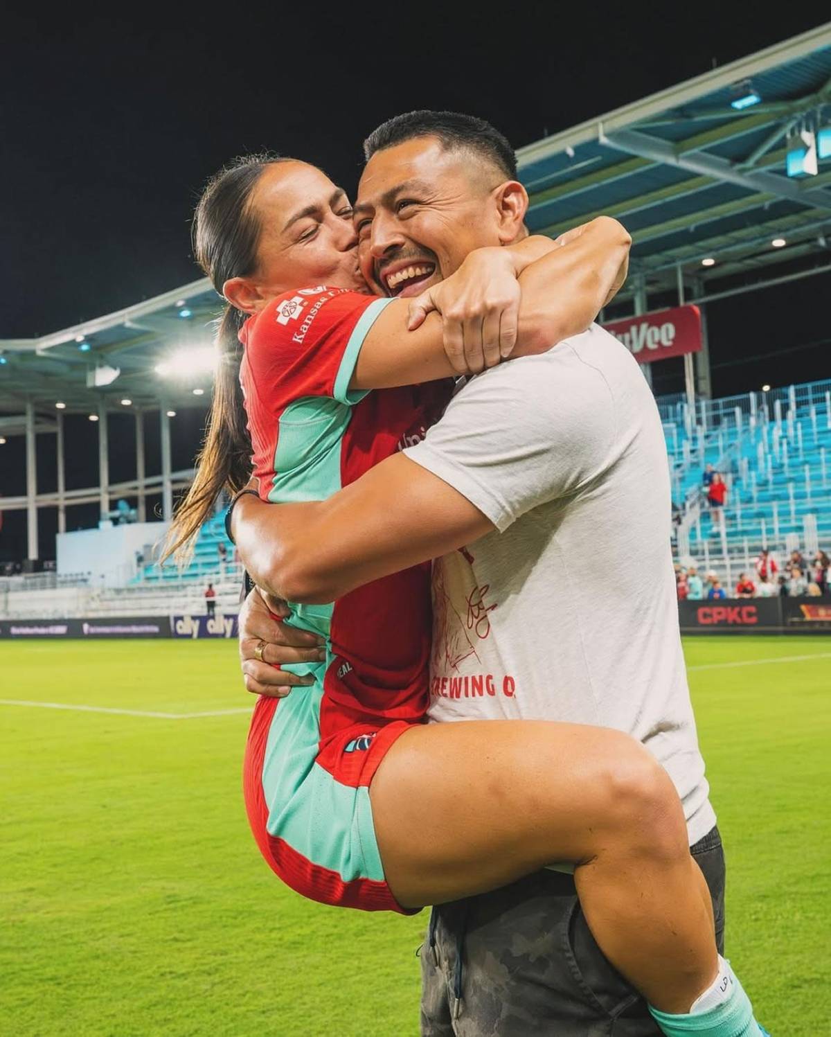 Esposa de futbolista hondureño, convocada a Selección Femenina de Estados Unidos