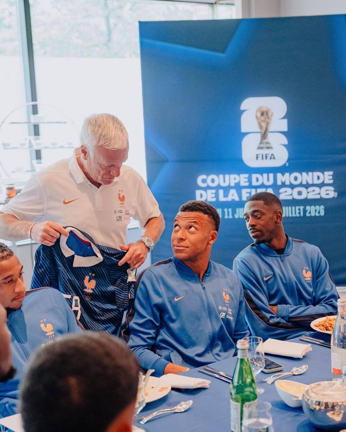 Francia se queda sin técnico en pleno Mundial: Deschamps recibió la peor noticia