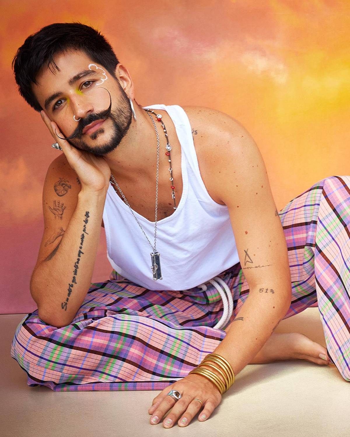 El colombiano Camilo cantará tema oficial para Mundial de Catar