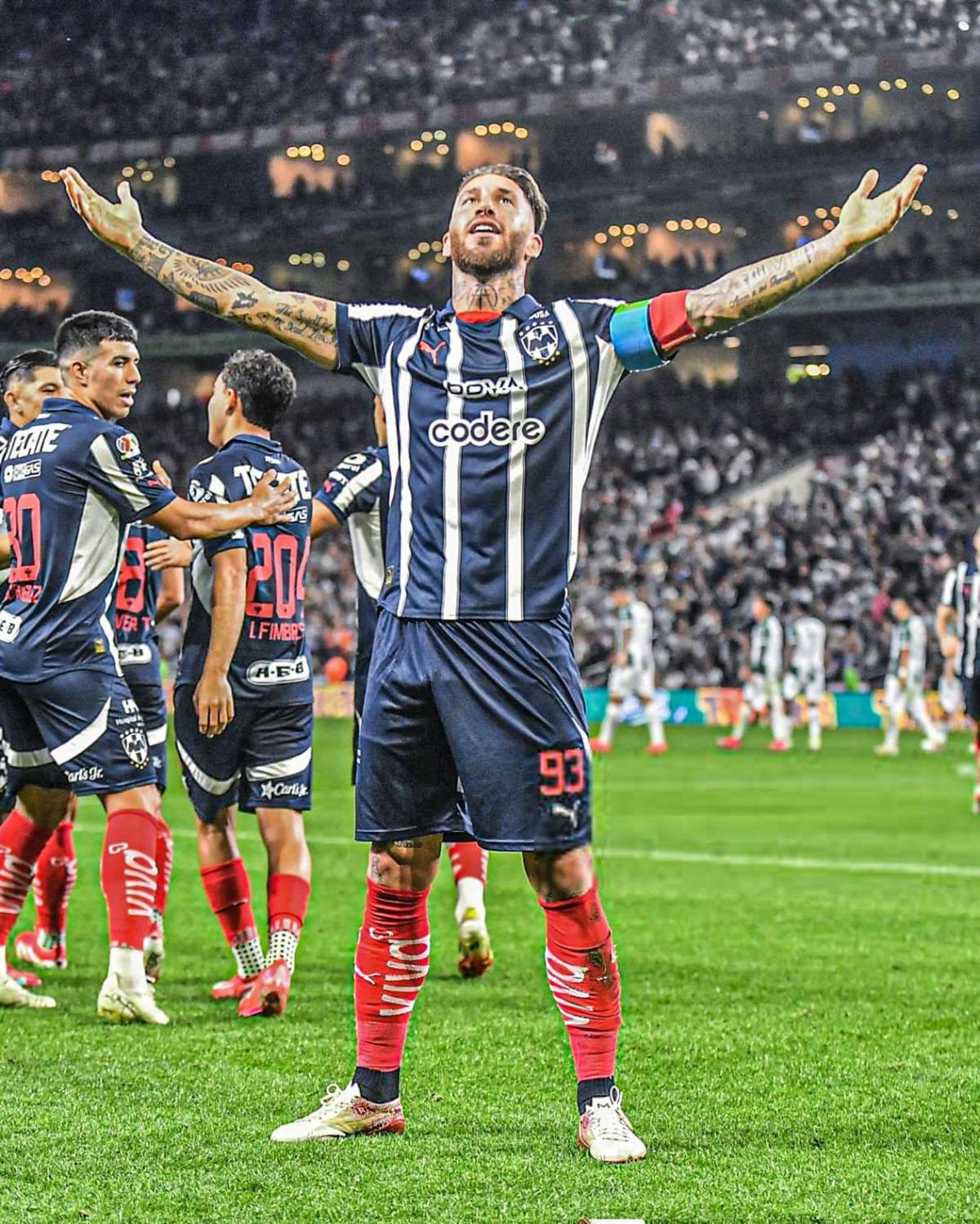 Sergio Ramos se luce: primer gol con Monterrey y su curioso festejo