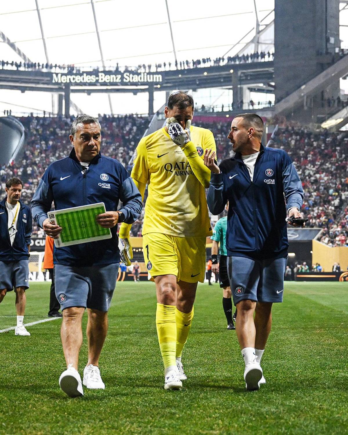 La terrible lesión de Musiala, llanto de Donnarumma y lindo homenaje de Dembélé a Diogo Jota
