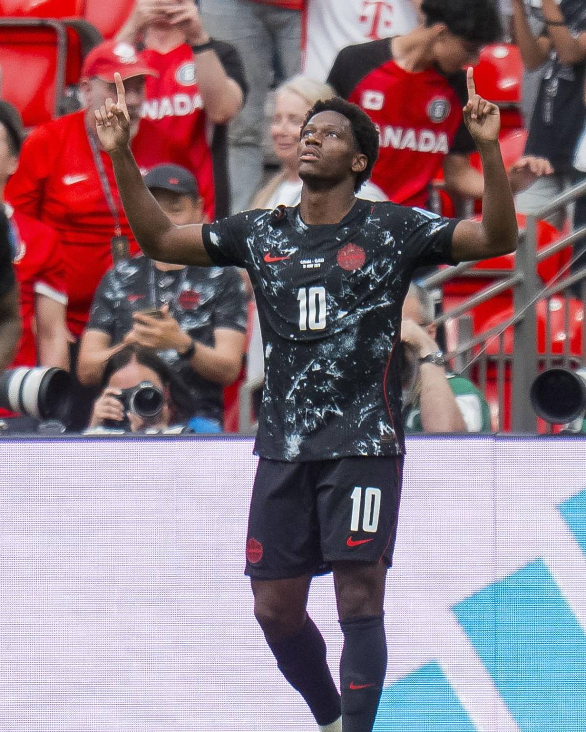 Bota de Oro Mundial 2026: Messi hace doblete y se escapa de Mbappé en tabla de goleadores