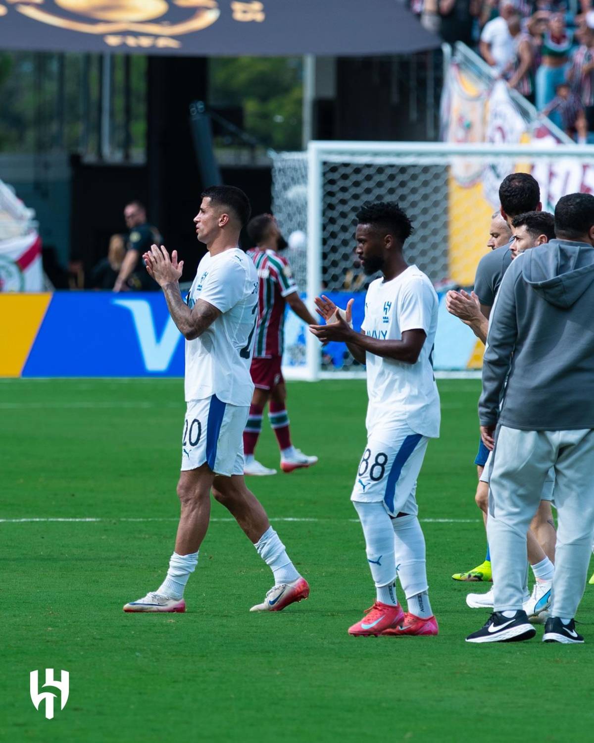 Llanto desconsolado del mejor amigo de Diogo Jota, Fluminense festeja y hondureño en el relajo