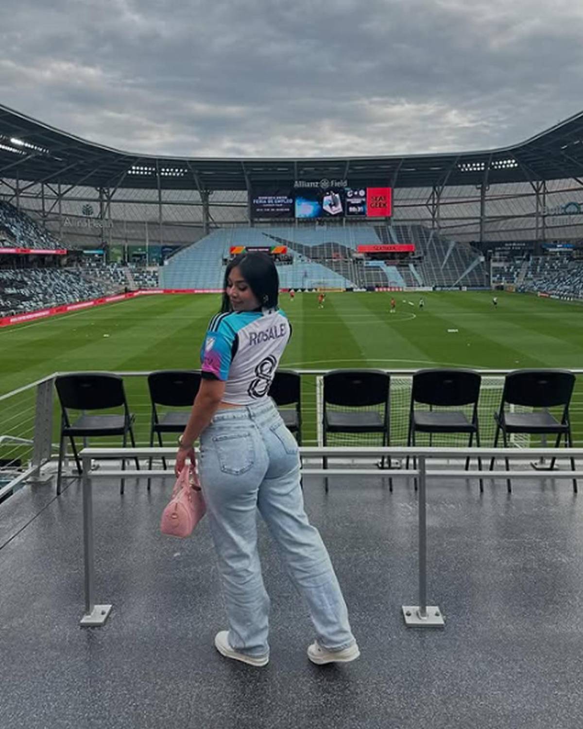 Linda olanchana cautiva en redes: es esposa de futbolista y así es su vida en EEUU