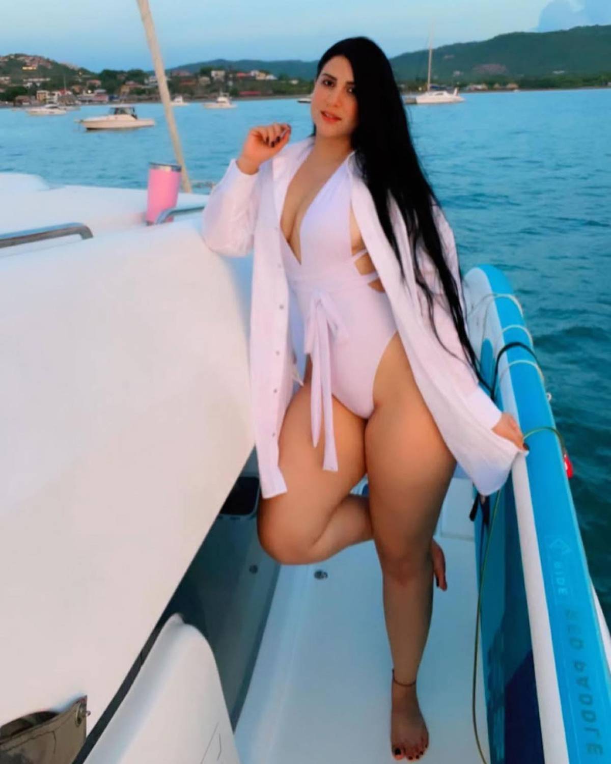 Hija de famoso técnico hondureño reaparece más bella que nunca: ¿de qué equipo es?