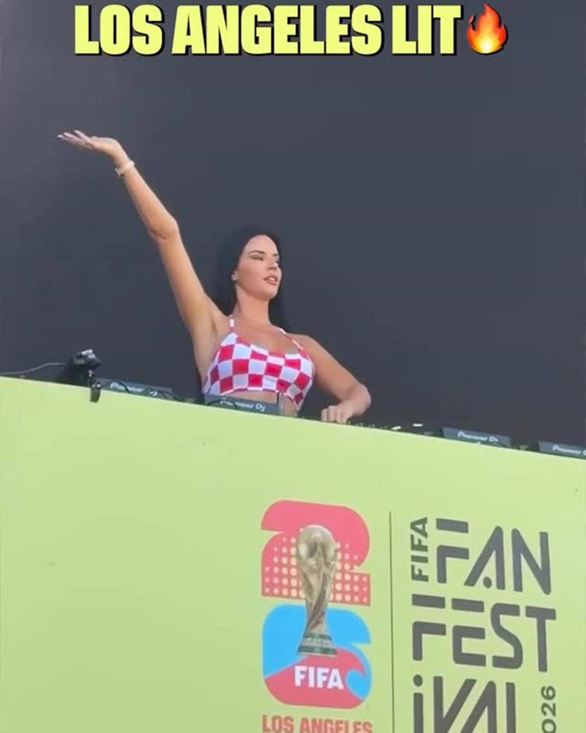 Ivana Knöll, la novia del Mundial, vuelve con atrevido look: su nueva faceta