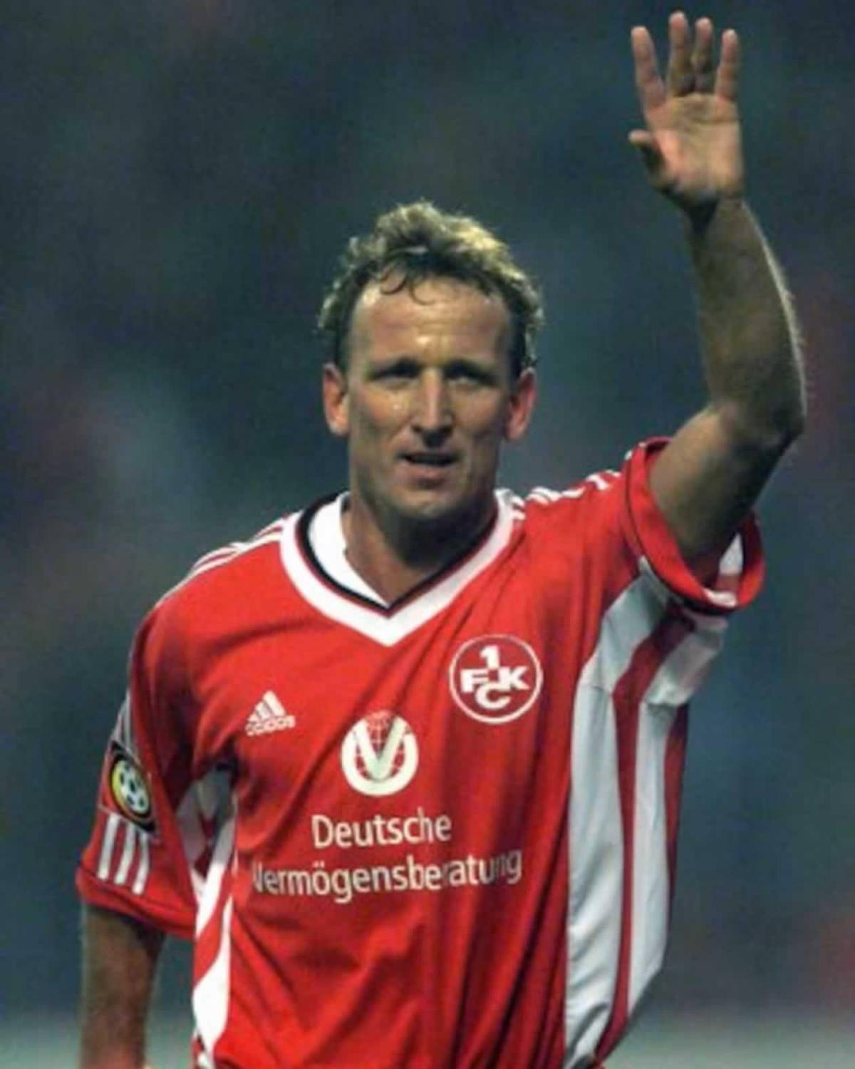 Futbolistas hondureños y extranjeros en la ruina tras dejar el fútbol por alcohol y mujeres