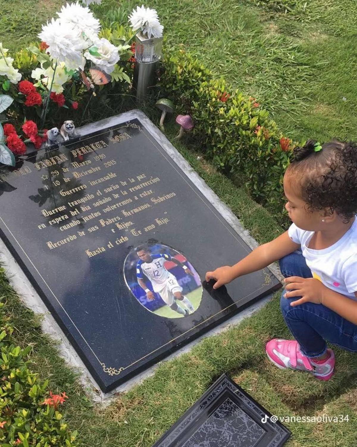 Así es la vida de la esposa de Arnold Peralta a 10 años de la muerte del futbolista