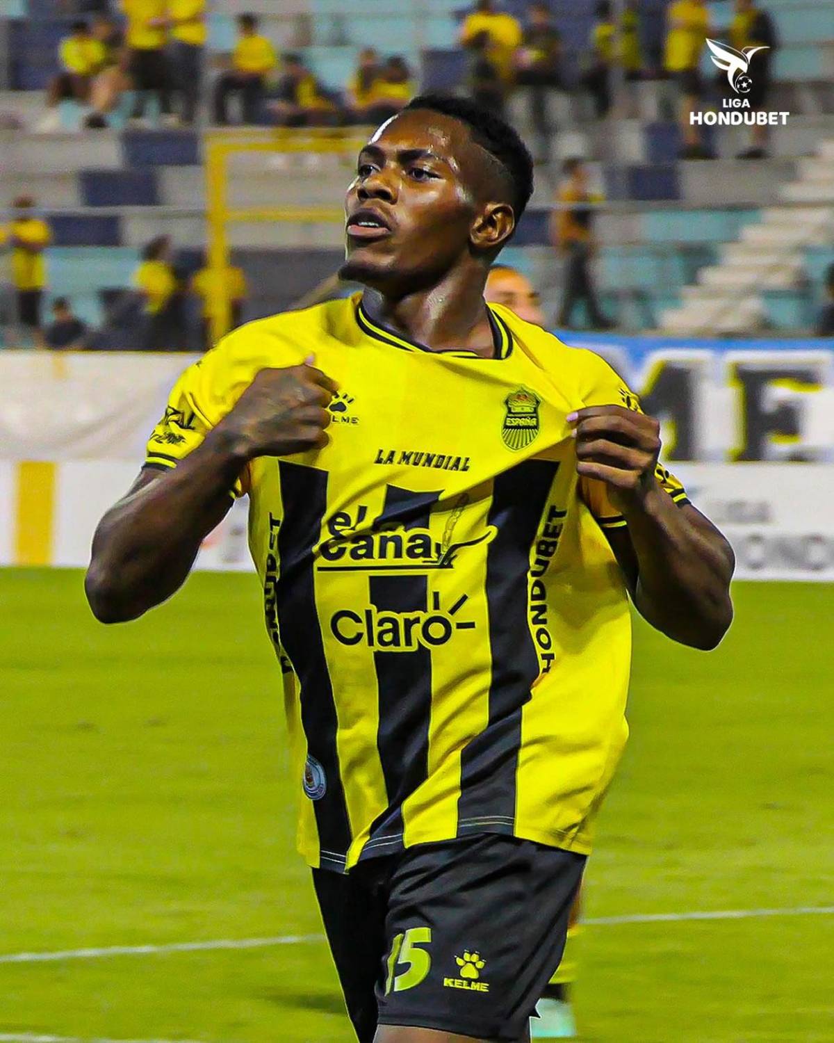 El héroe de Olimpia para la remontada, debutantes, Real España festeja y bellas chicas