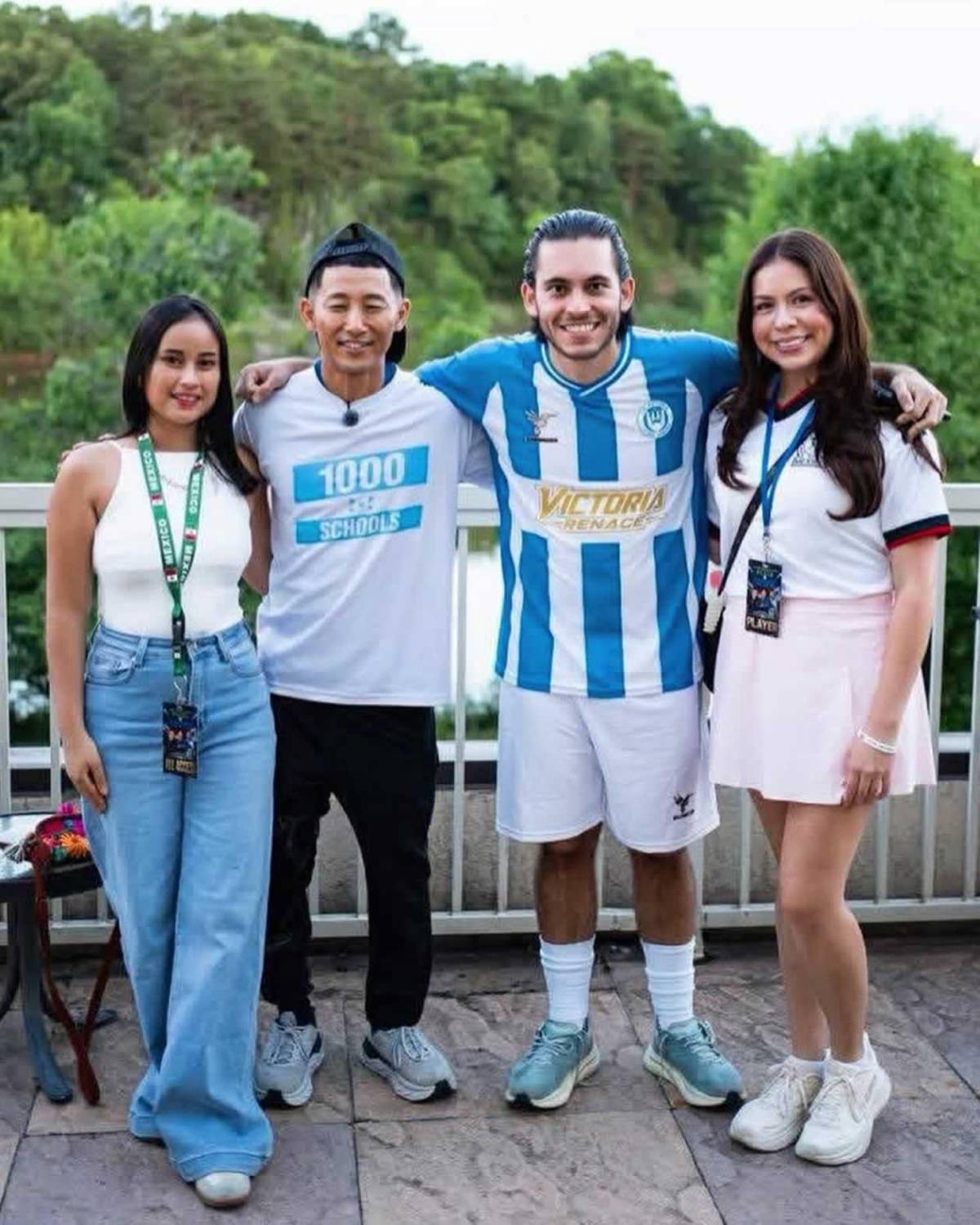 ¡Qué detallazo! El sorprendente regalo de Carlos Espina a Shin Fujiyama en pleno Mundial