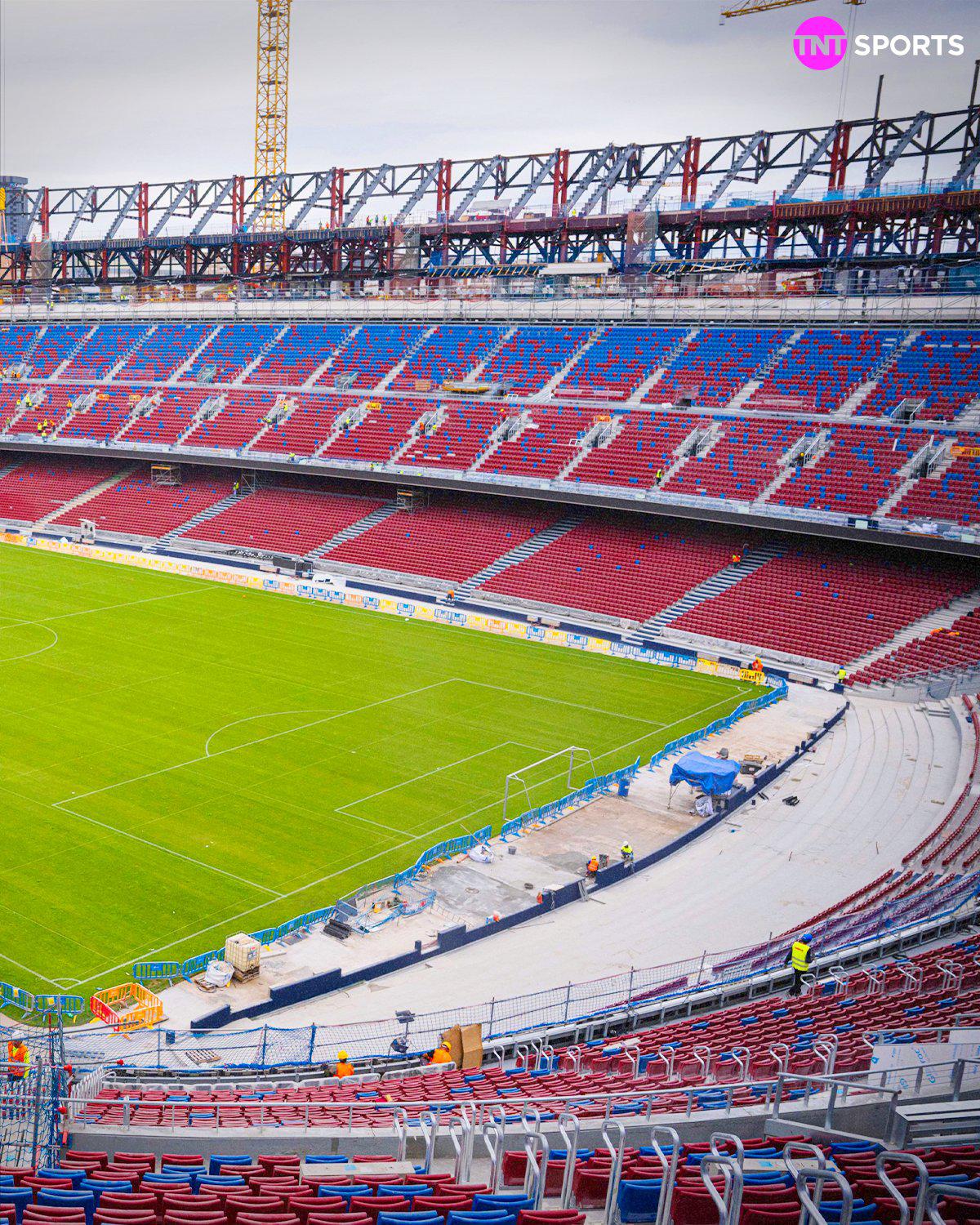 El Barcelona arranca el césped del Camp Nou y Laporta recibe un revés inesperado