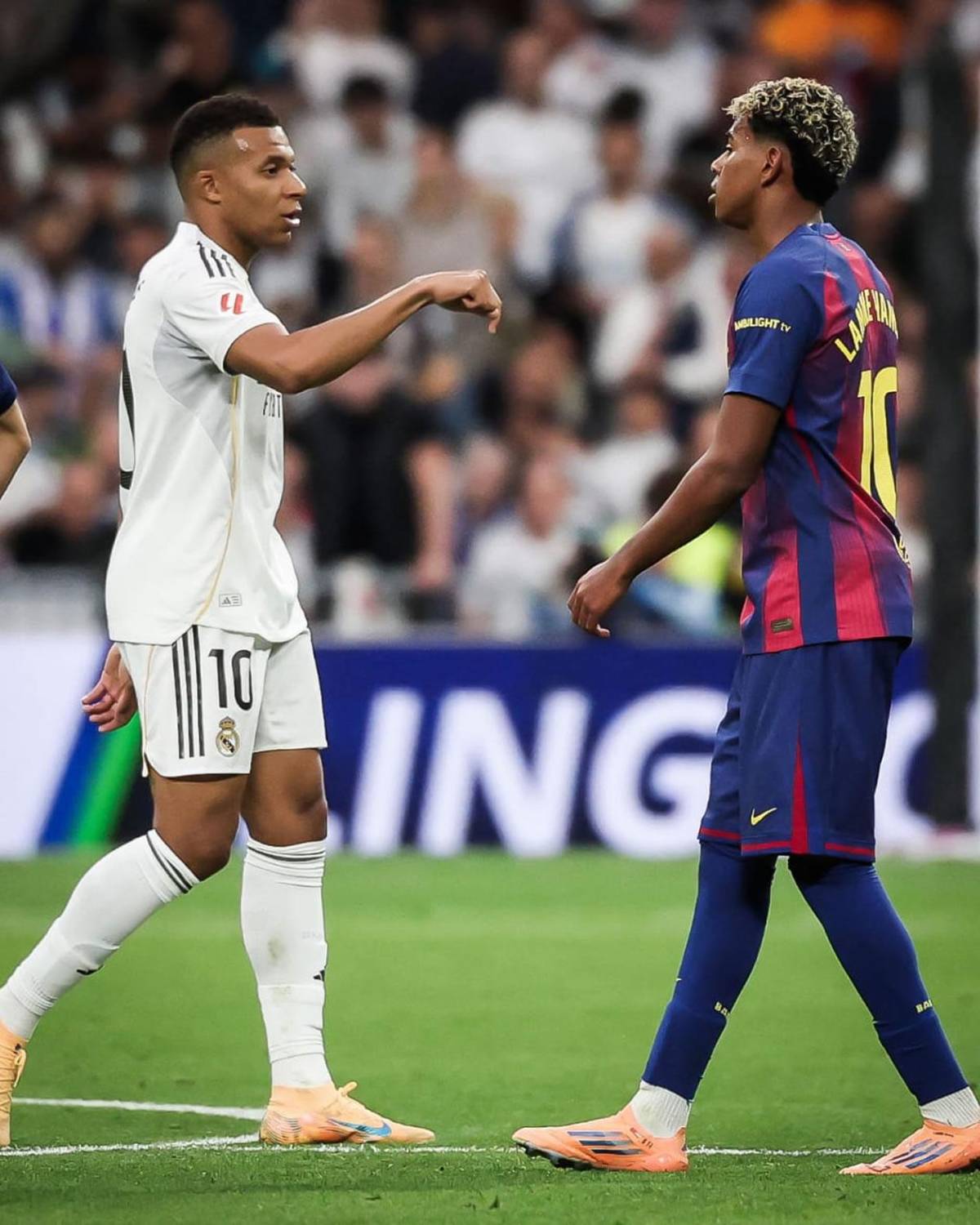 Real Madrid festeja, bronca, Lamine invita a pelear a Courtois y Vinicius hace arder al Barcelona