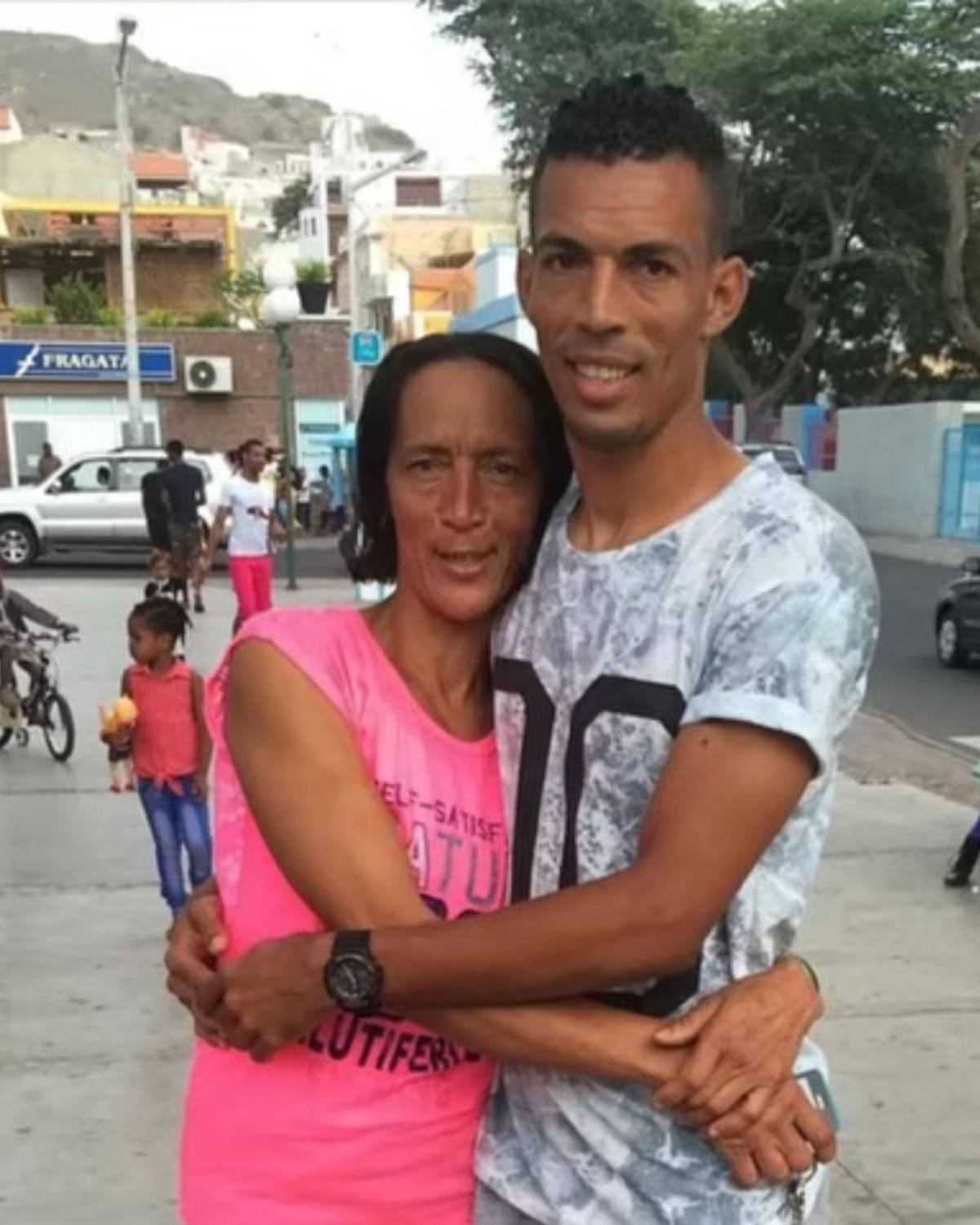 Emocionante: así fue el reencuentro de Vozinha con su mamá en el Mundial 2026