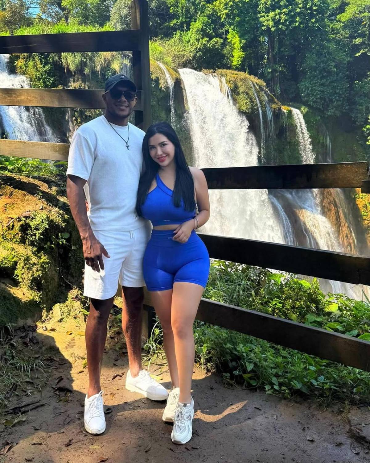 Juan Anangonó se olvida de Marathón y contrae matrimonio con su exuberante novia