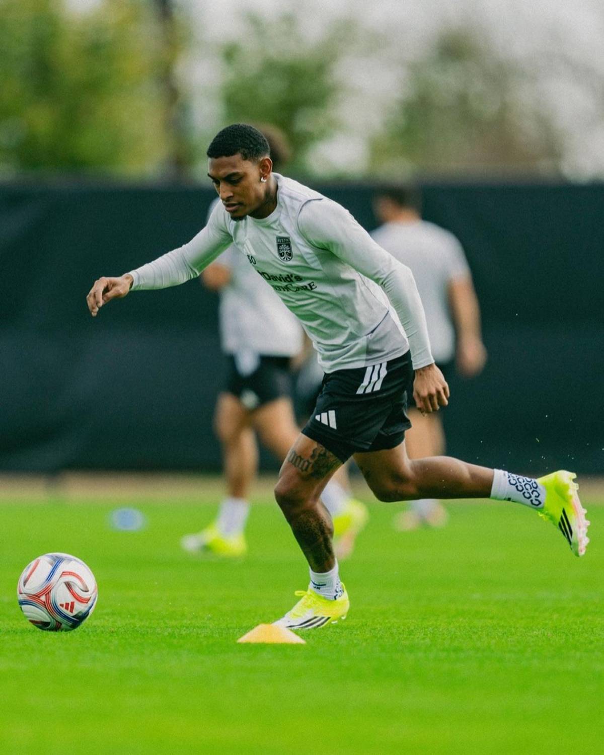 Marathón sacude el mercado, vuelve 'Tota' Medina y sorpresa con Jorge Álvarez