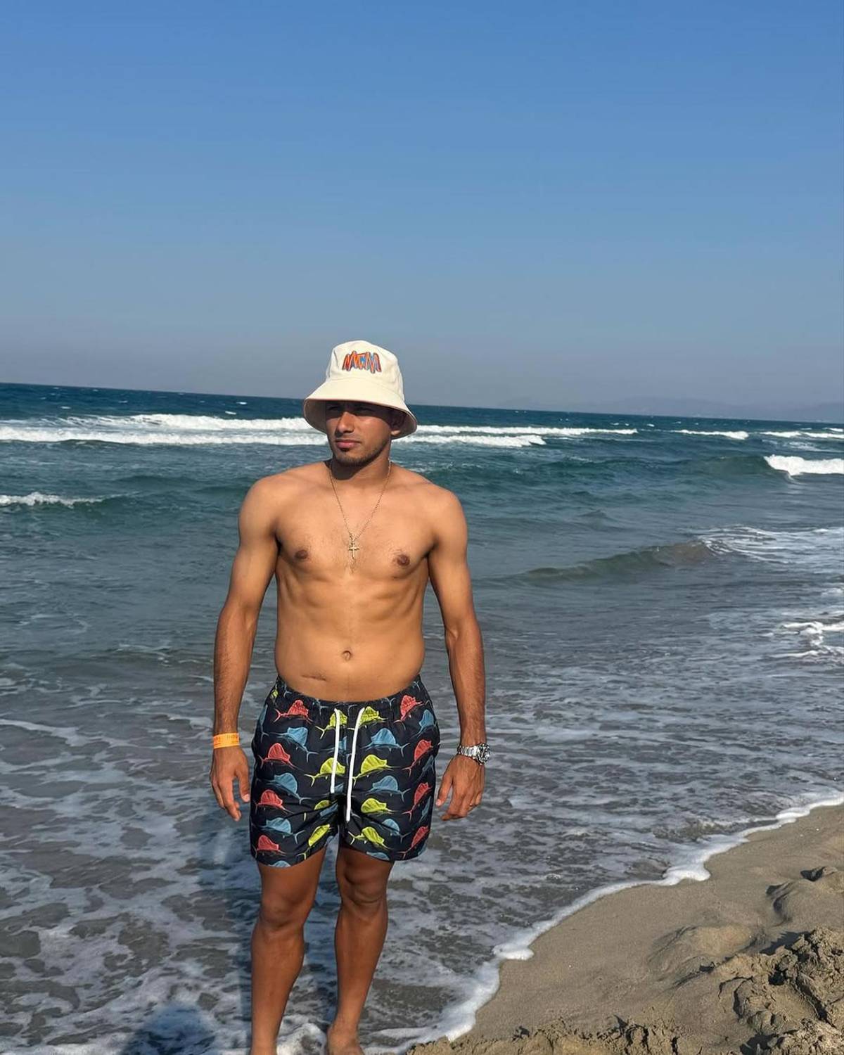 Con sus parejas: Futbolistas de Liga Nacional disfrutan del parón de selecciones