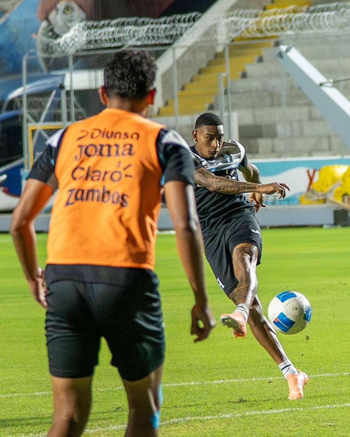 Honduras con sorpresas vs Nicaragua: 11 titular de Rueda por boleto al Mundial