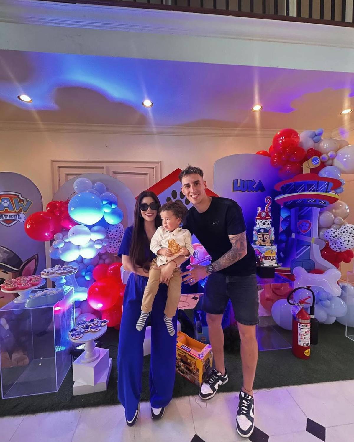 Con sus parejas: Futbolistas de Liga Nacional disfrutan del parón de selecciones