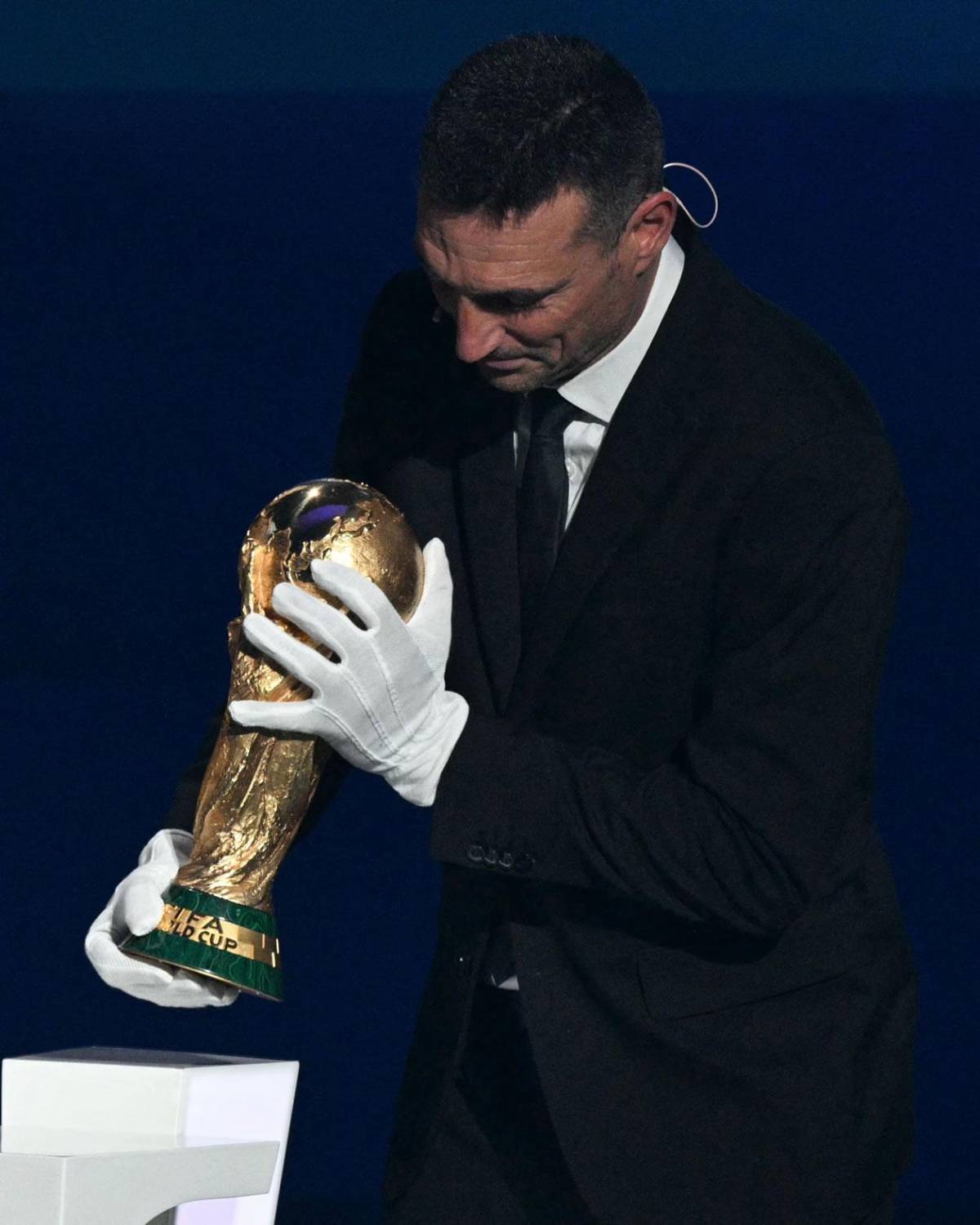 Mundial 2026: Bolas calientes, error del sorteo, DT se durmió y famosa robó miradas