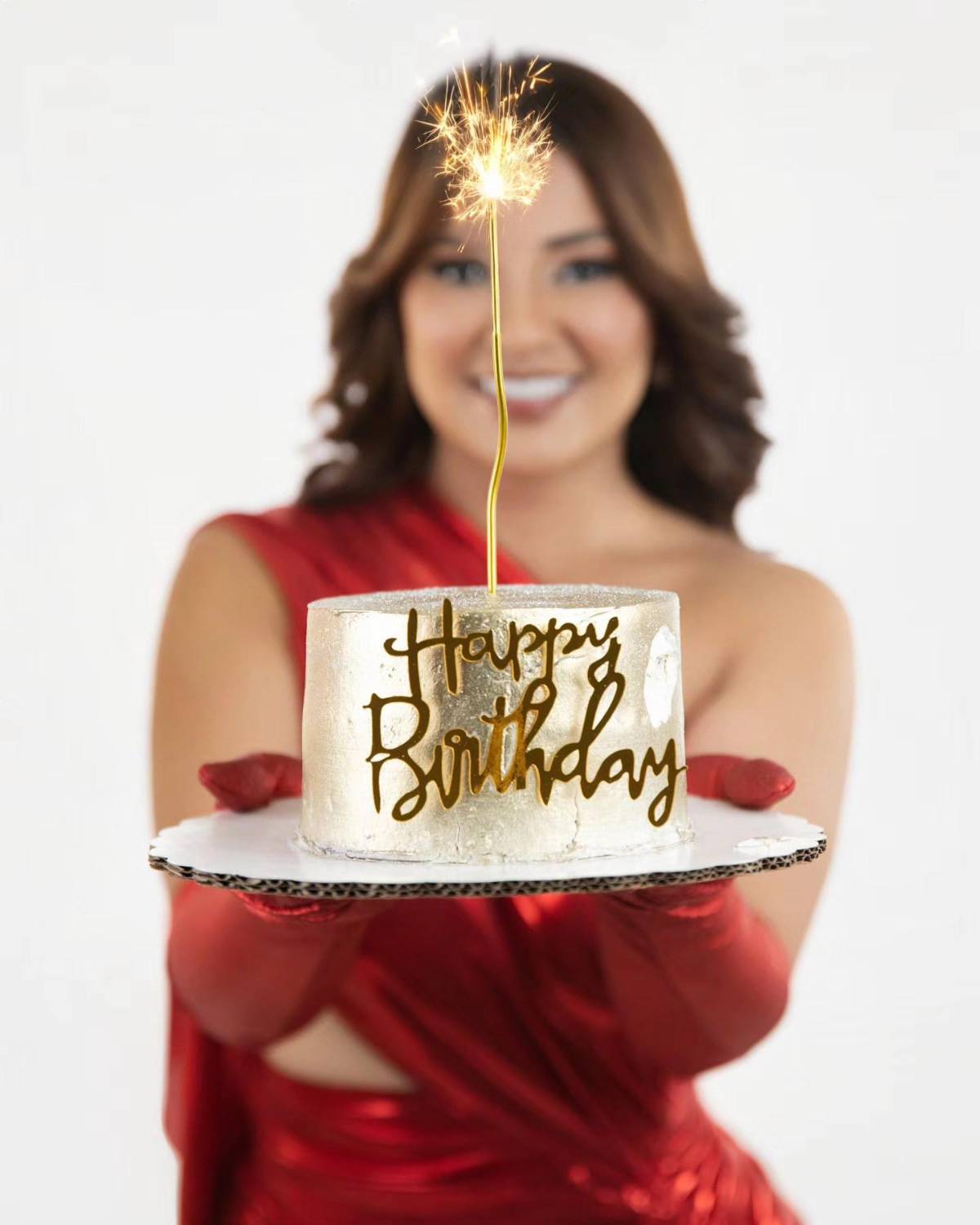 Esta es la jugosa cifra de dinero que regaló Supremo en ramo buchón a Milagro Flores