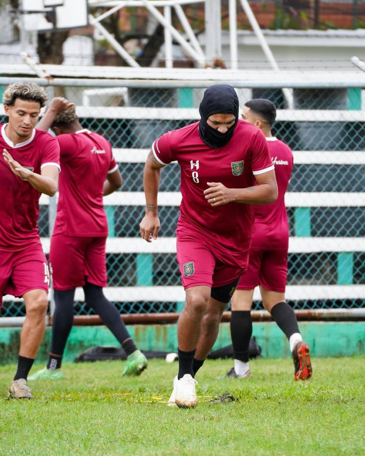 Marathón va por otro sonado fichaje, Motagua cede jugador y Mario Martínez sorprende