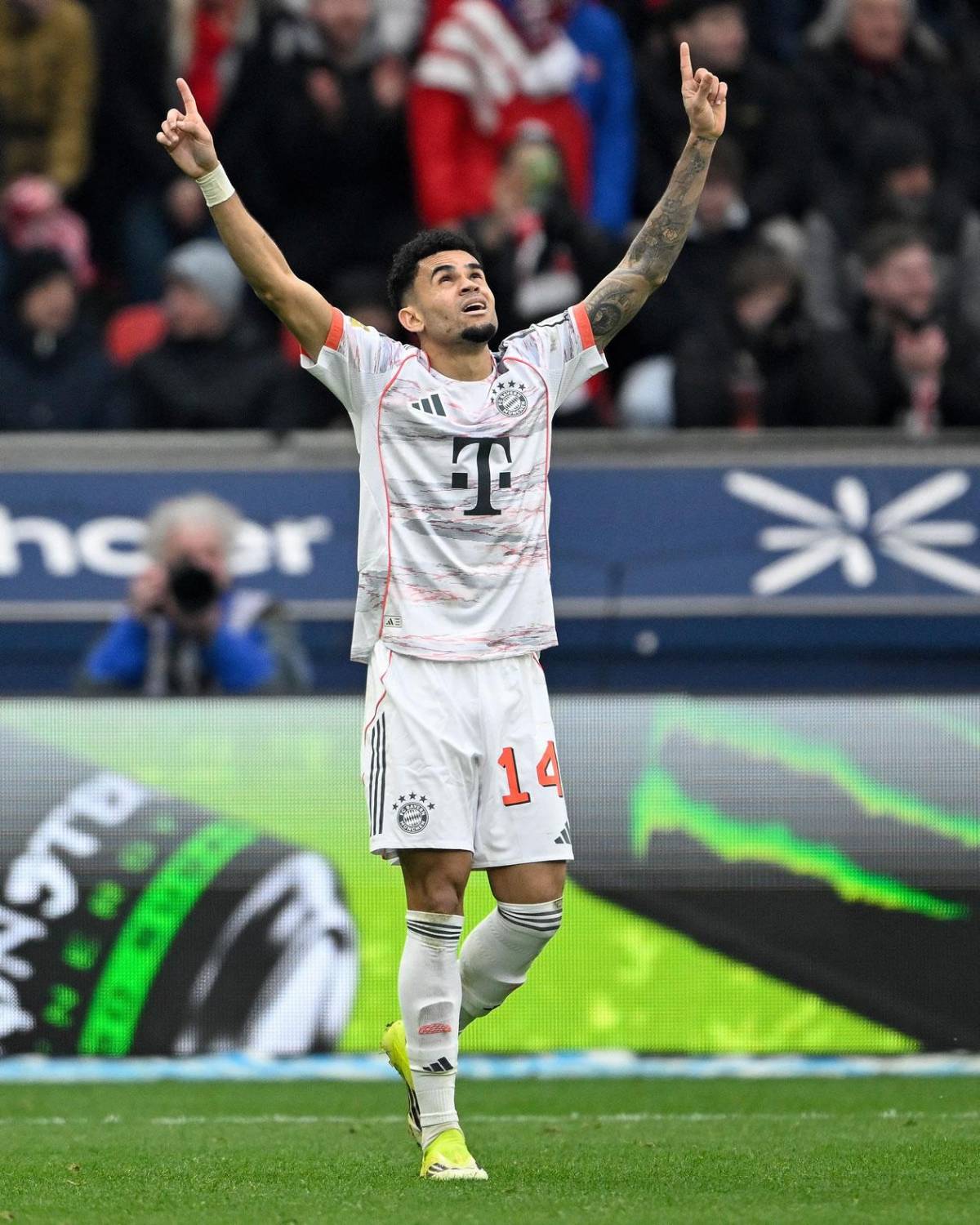 Bota de Oro 2026: Mbappé sufre revés y goleador se destapa con triplete: la tabla