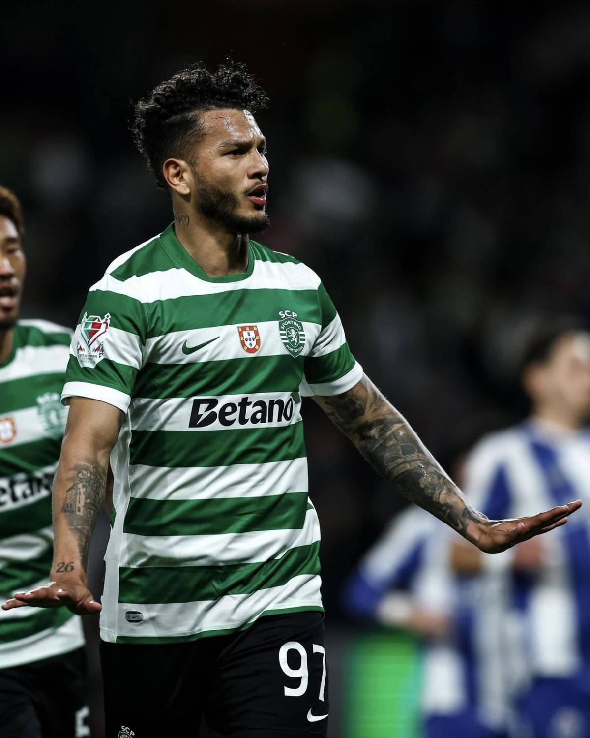 Bota de Oro 2026: Mbappé sufre revés y goleador se destapa con triplete: la tabla