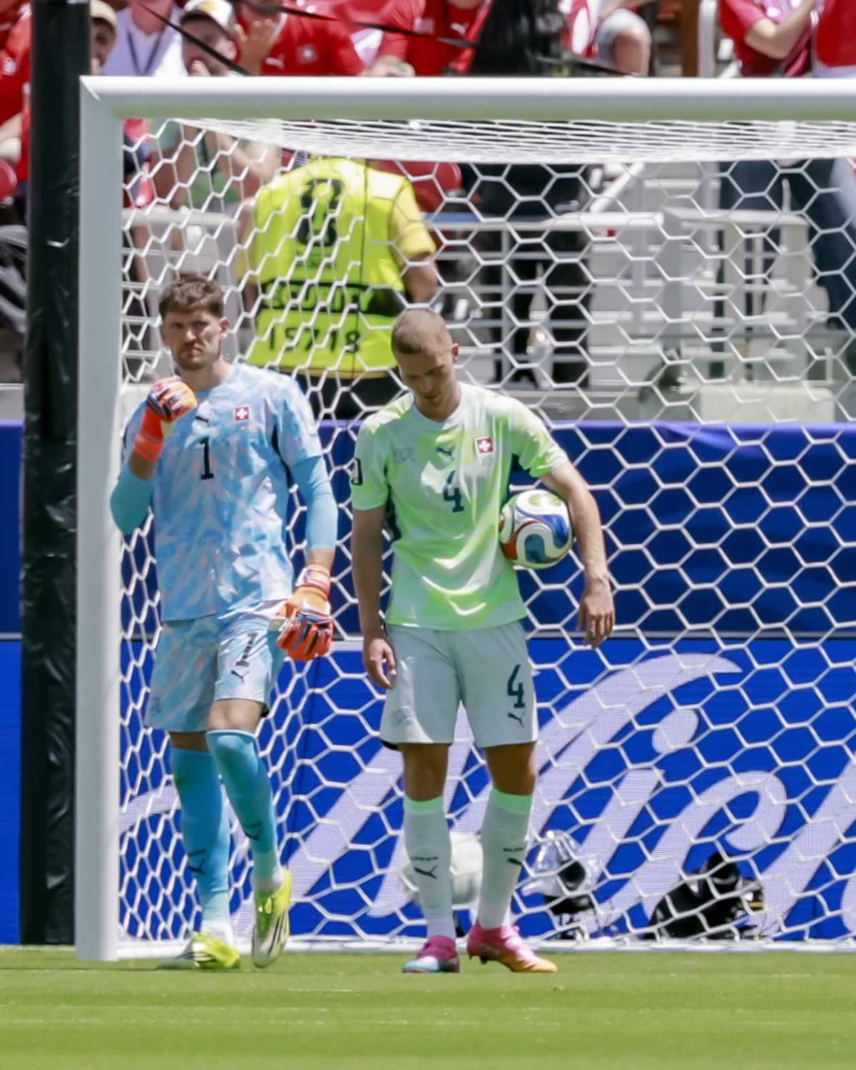 Saíd Martínez hace historia en Mundial: polémica, indignación y agónico gol de Qatar vs Suiza
