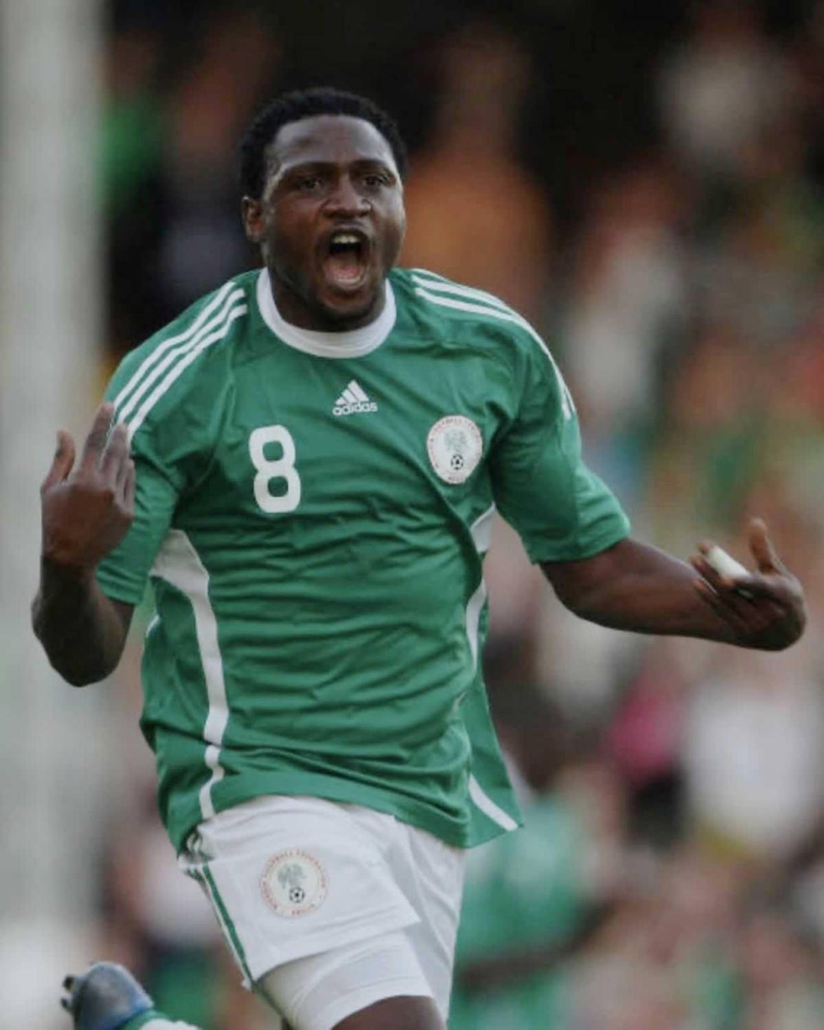 Fallece reconocido futbolista tras desplomarse en pleno partido: Murió en el campo