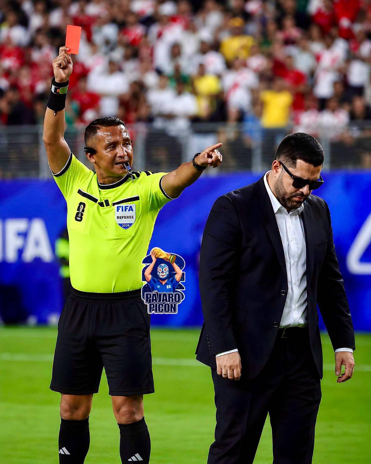 FIFA expulsa del Mundial 2026 a periodista por lo que hizo a árbitro Iván Barton