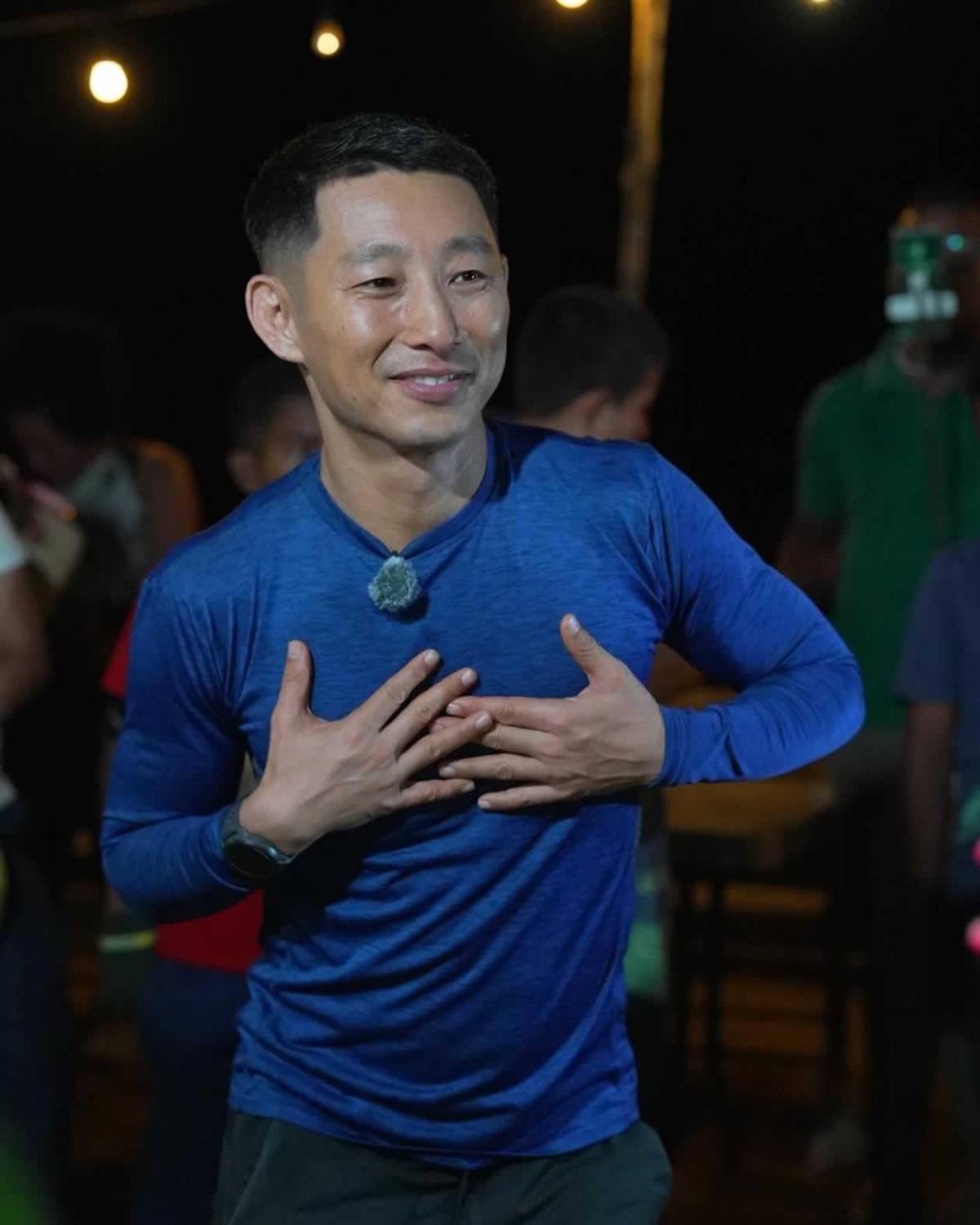 ¡Qué detallazo! El sorprendente regalo de Carlos Espina a Shin Fujiyama en pleno Mundial
