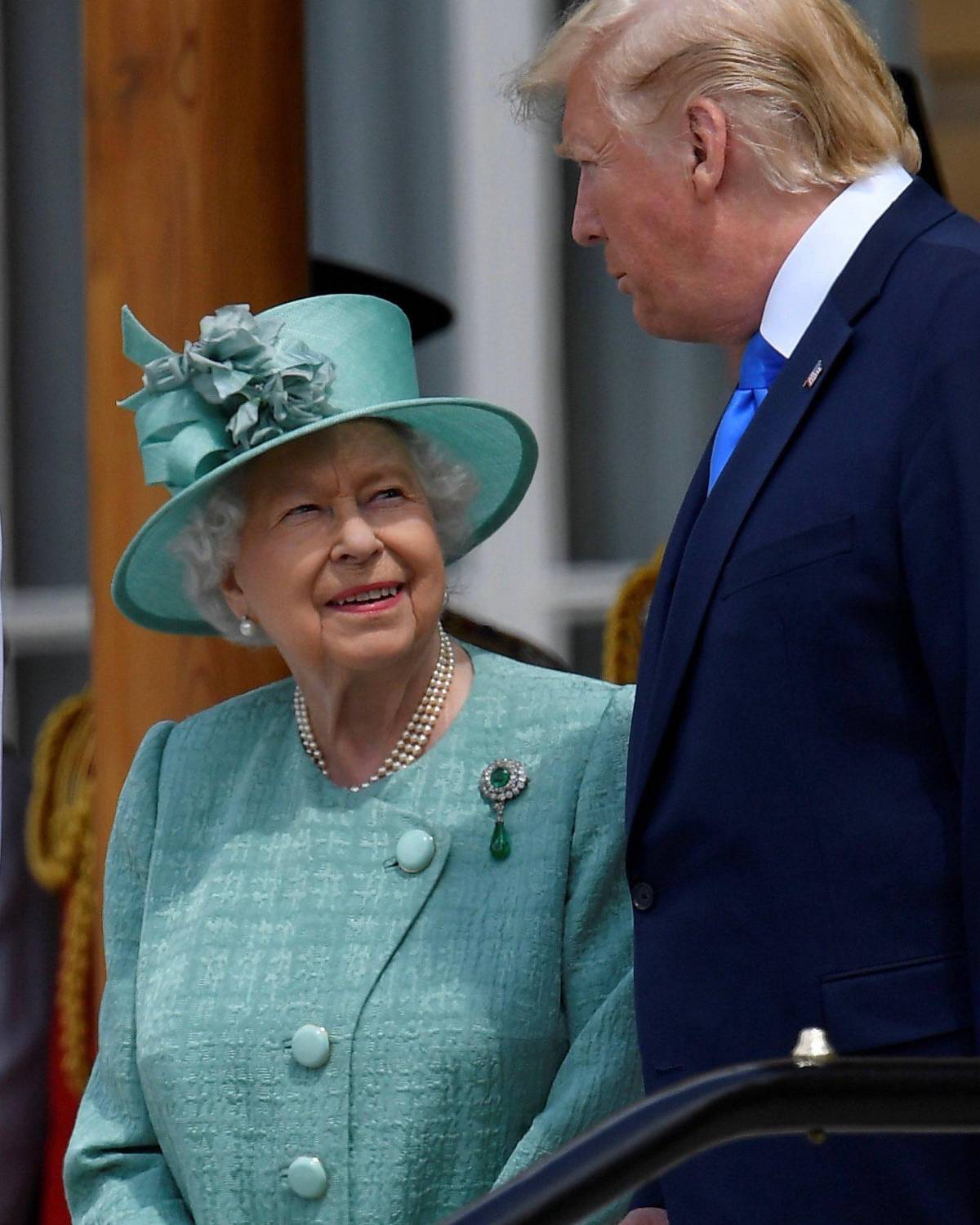 Carlos III recibe a Trump con un fastuoso desfile en Windsor