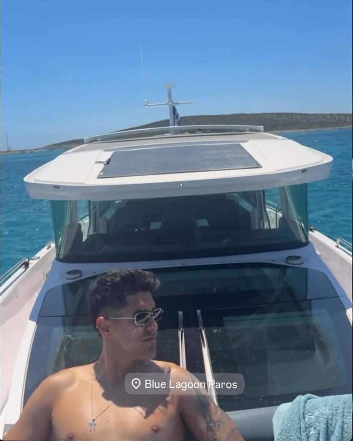 Annie Córdova sube la temperatura con sexys fotos en vacaciones con Luis Palma en Grecia
