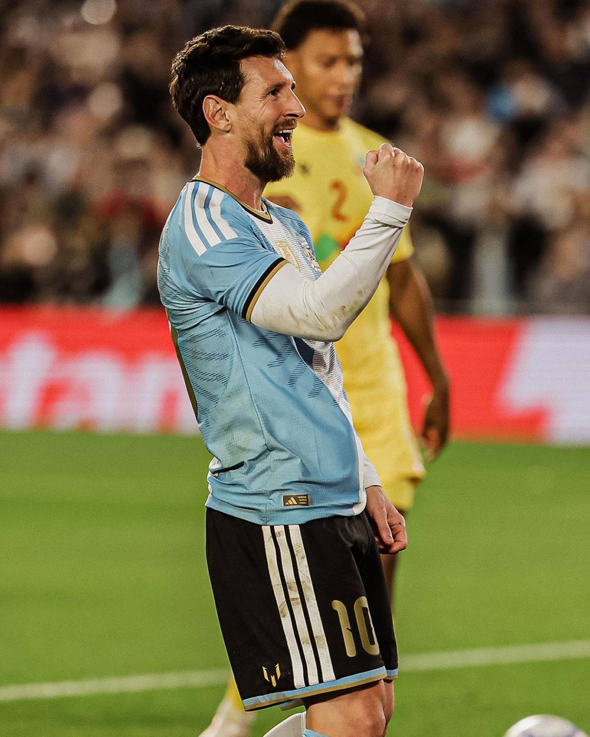 Messi llora en su adiós con Argentina, otro crack se retiró, la bronca e insólito regalo