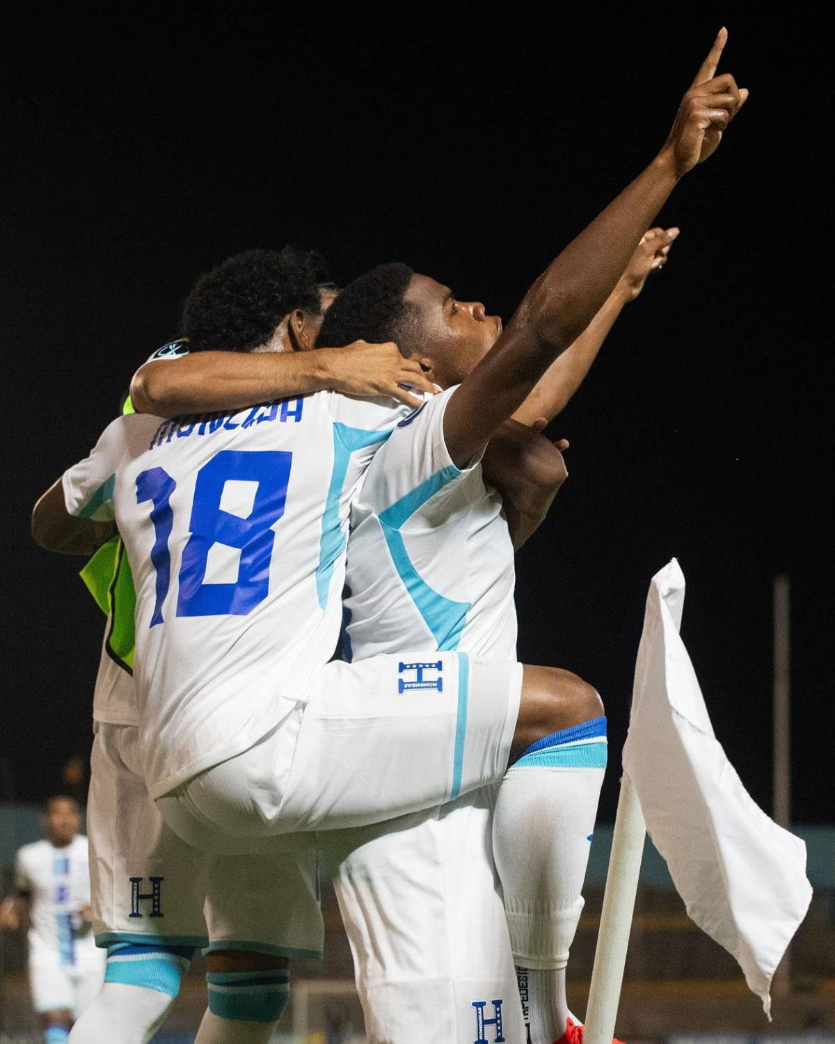 Keyrol se desahogó llorando, polémica contra Honduras y así fue el histórico triunfo en Jamaica