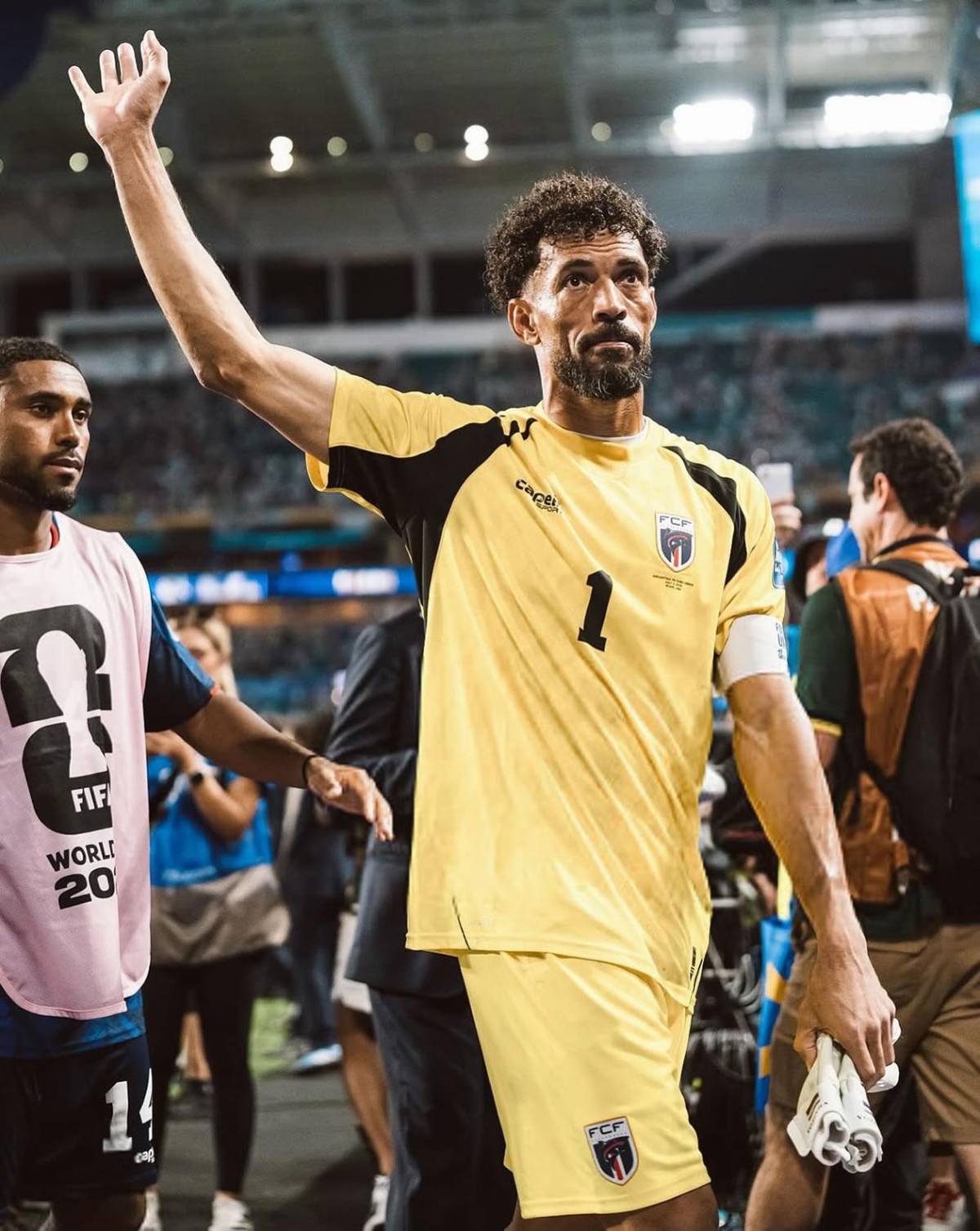 Vozinha ya es número uno tras su Mundial y supera a grandes porteros: ¿Compañero de Messi?