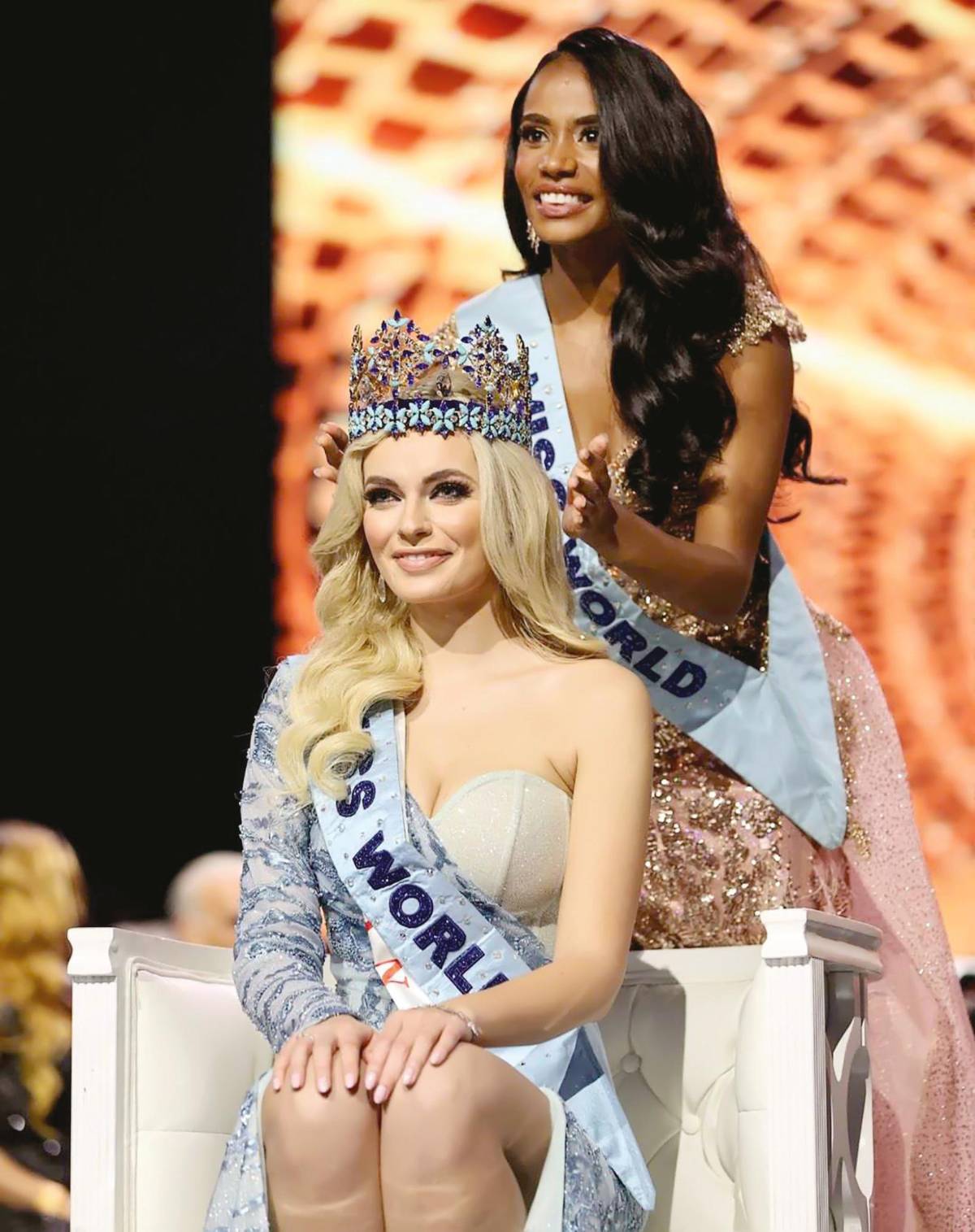 Polonia gana el Miss Mundoenmedio de la polémica