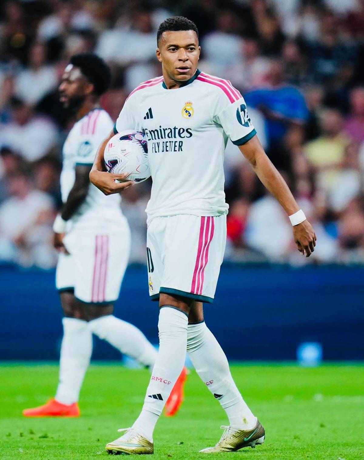 Mbappé causa revuelo: el motivo por el que podría irse del Real Madrid y su próximo equipo