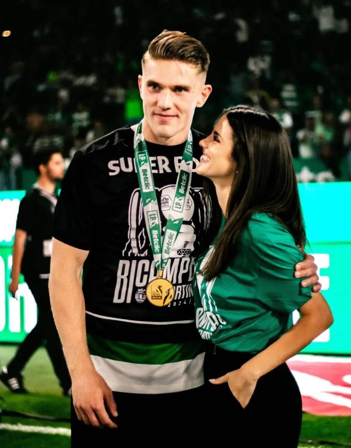 Fue el mejor goleador del mundo y rompió con su novia por insólito motivo: la dejó tirada