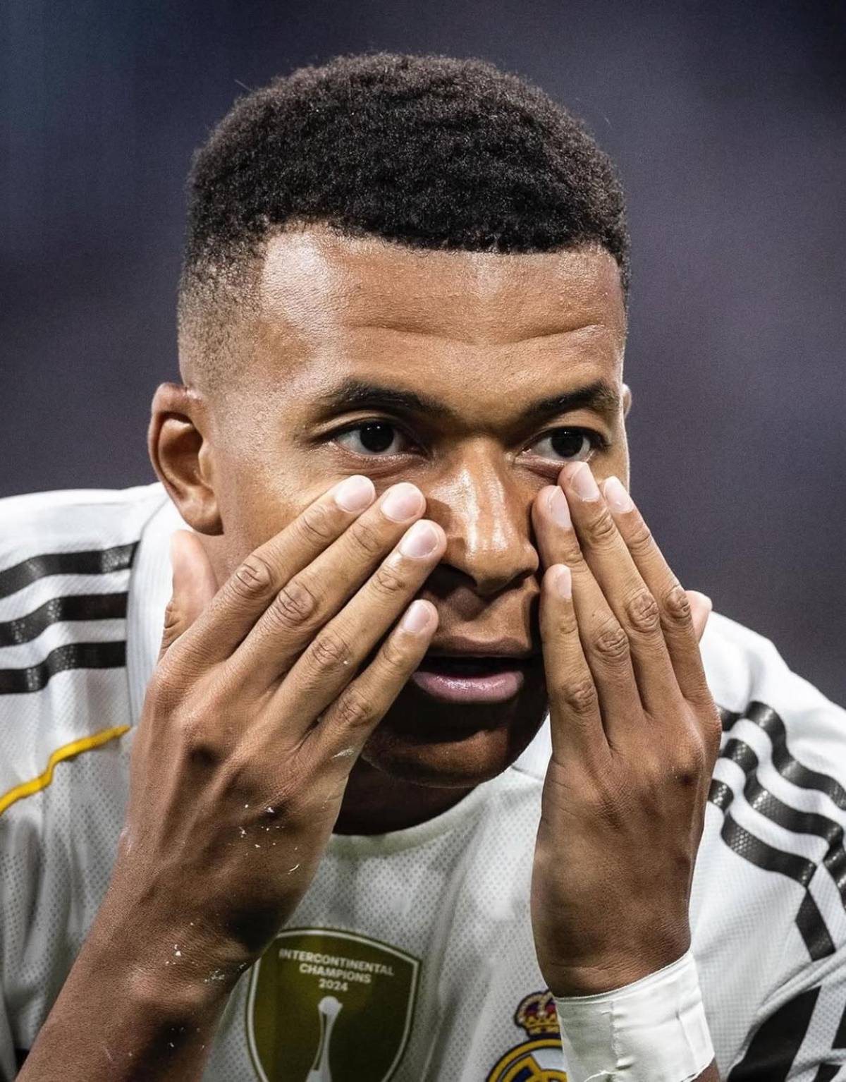 Mbappé calló a Vinicius, que hizo feo gesto al Oviedo y figura del Real Madrid enojado con Xabi