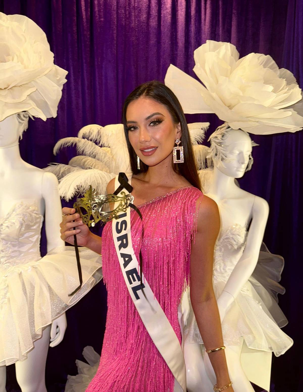 Miss Israel niega haber mirado con desprecio a Miss Palestina