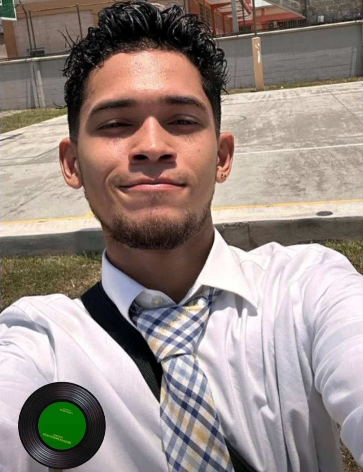 Joven pidió “jalón” para ir a jugar basketball y ahora lleva 23 días desaparecido