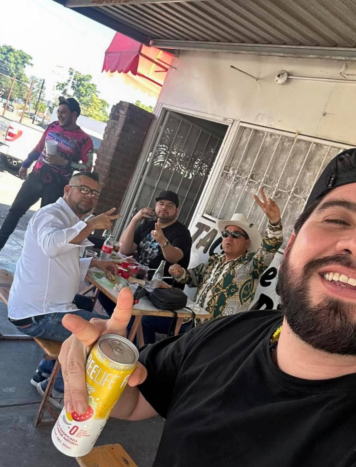 Sicario mata a balazos al influencer El Piturris en su negocio
