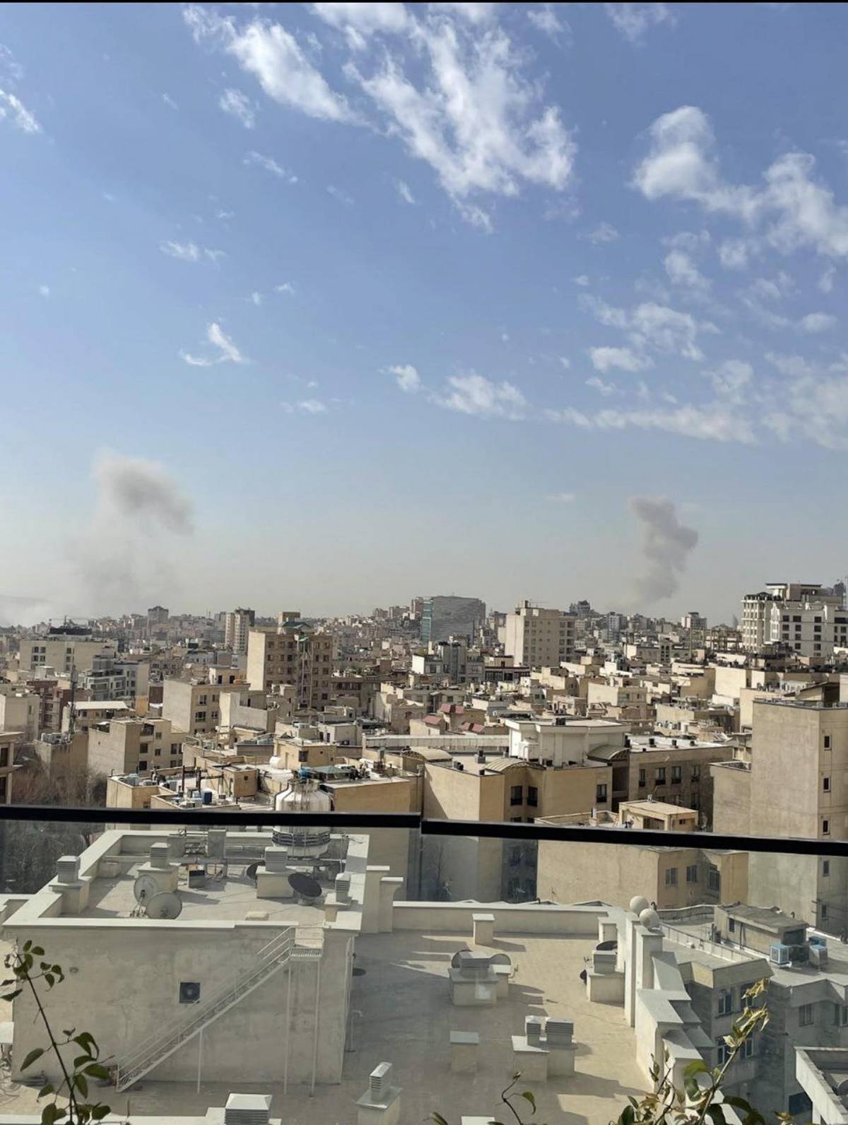 Imágenes de las explosiones en Irán tras la operación “Rugido de León” lanzada por Israel y USA