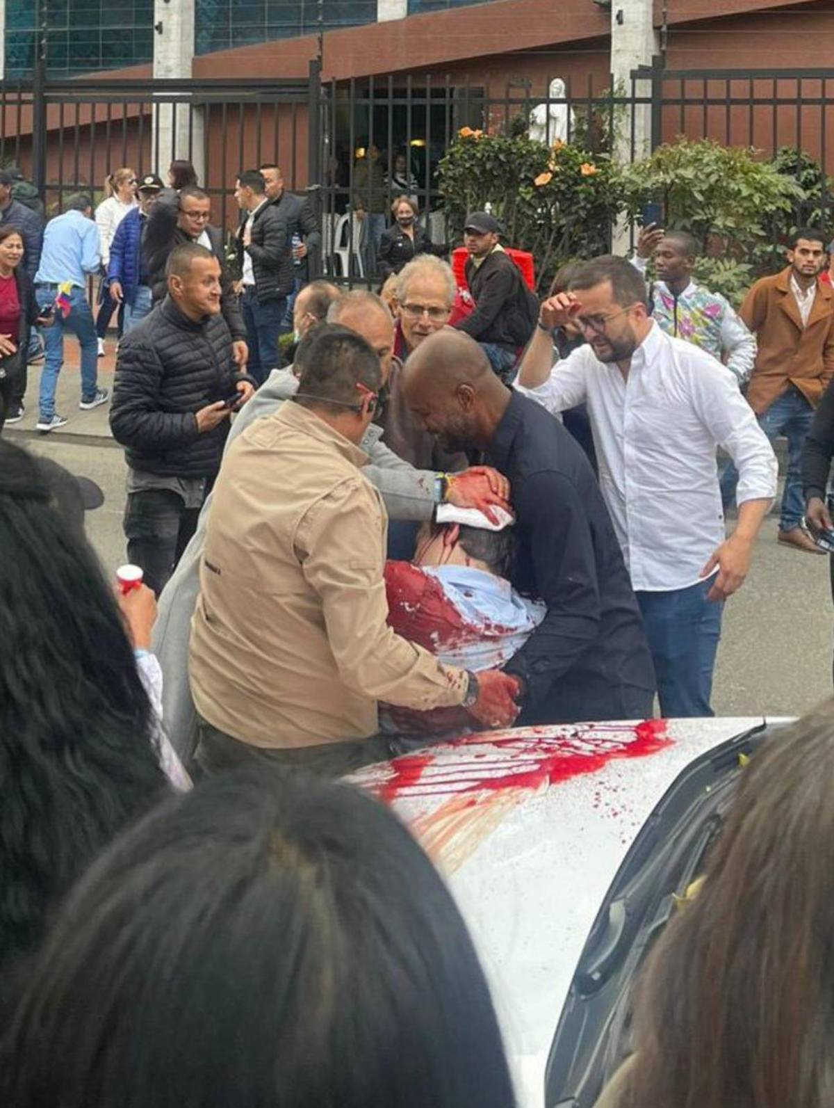 “Tiene que ser hoy”: filtran chats del presunto sicario que atentó contra Miguel Uribe Turbay